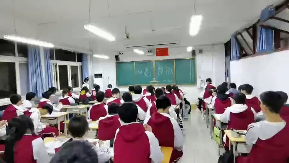 优胜故事 | 高一15班班风建设谱新篇